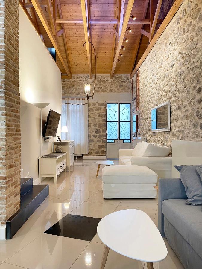 Blue Domino Luxury City Villa باترا المظهر الخارجي الصورة